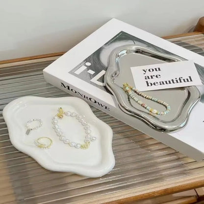 Light Luxury Plastic Jewelry Tray Mini Cloud Shape Jewelry Display Plate Jewelry Dish Watches/Keys Storage